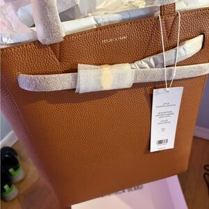 Veronica Beard Tan Leather Dash  Tote NWT!